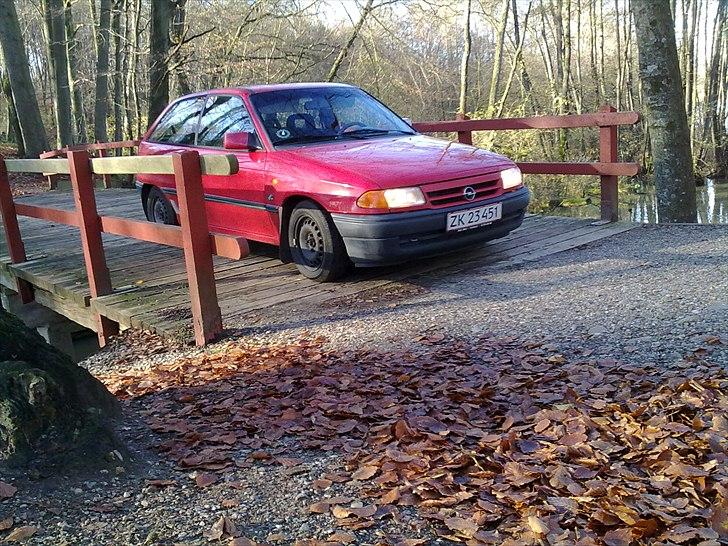 Opel astra 1.6i slogt til æ hugger billede 5