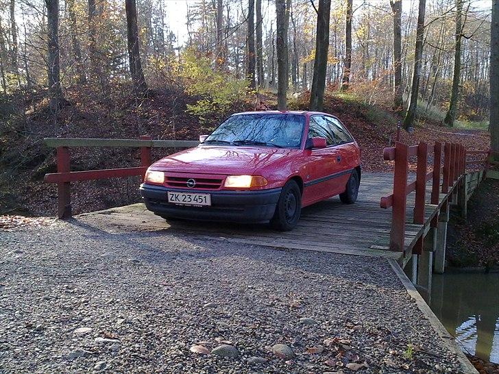 Opel astra 1.6i slogt til æ hugger billede 6