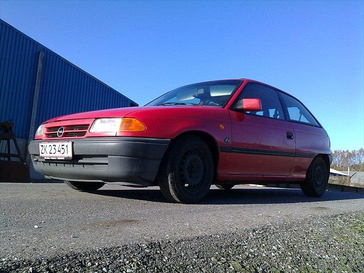 Opel astra 1.6i slogt til æ hugger billede 9
