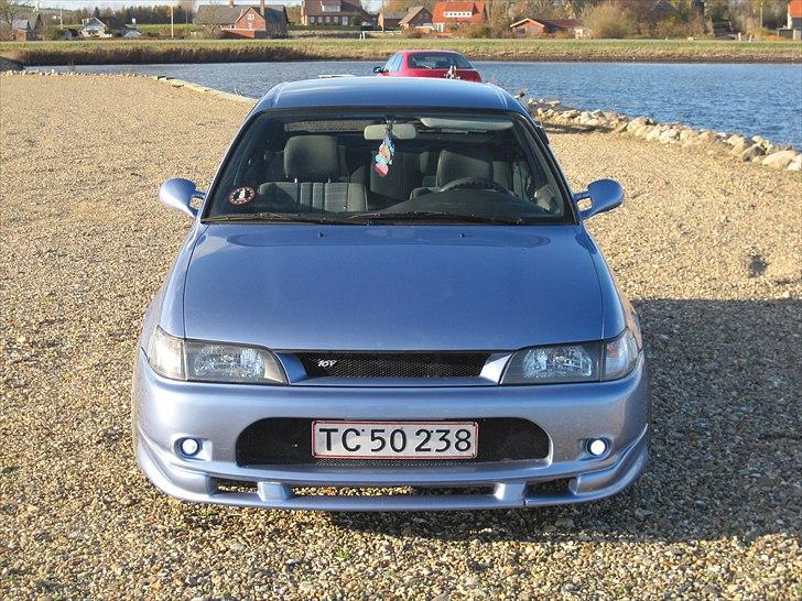 Toyota corolla 1,3 xli billede 2