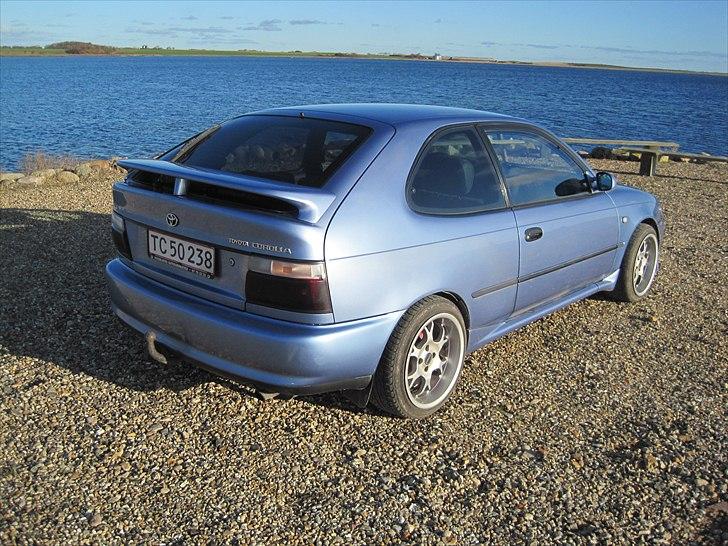 Toyota corolla 1,3 xli billede 5