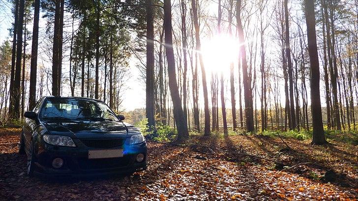 Mazda 323F Sportive *Solgt* billede 3