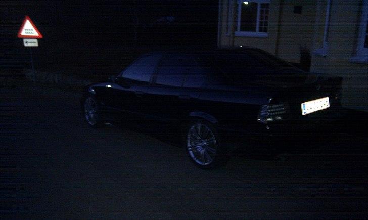 BMW 325i   solgt  billede 11