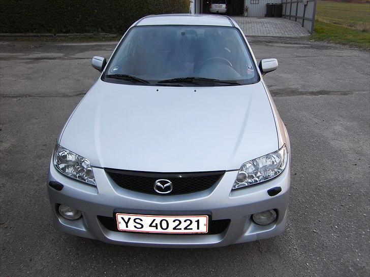 Mazda 323F Sportive billede 9