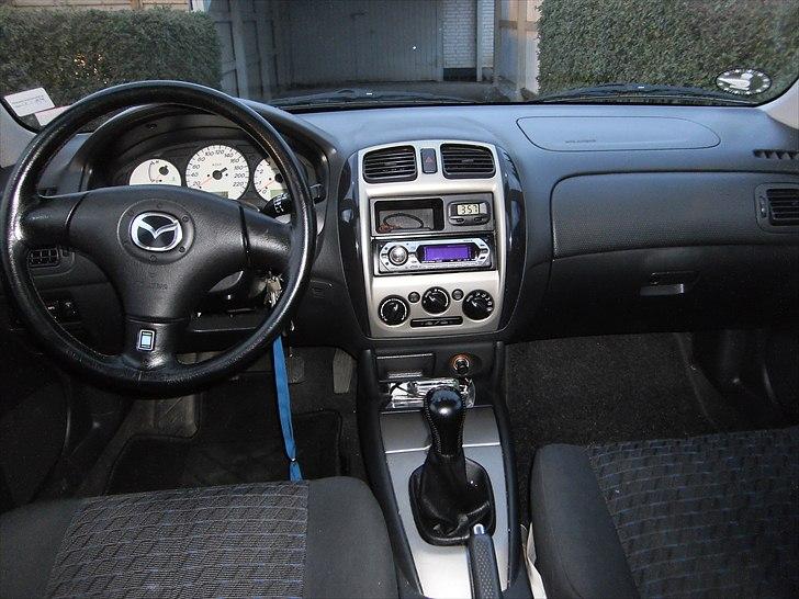 Mazda 323F Sportive billede 11