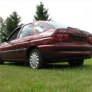 Ford Escort - 1,6i