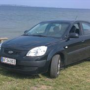 Kia Rio EX