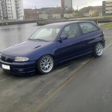 Opel astra gsi 16v ( DØD )