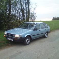 Toyota corolla dx1.6 solgt