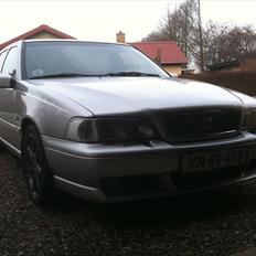 Volvo v70r awd