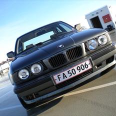 BMW E34 520i