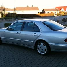 Mercedes Benz 320 cdi w210