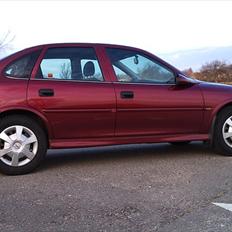 Opel Vectra B Elegance. -Solgt-