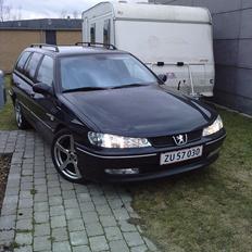Peugeot 406 st. car