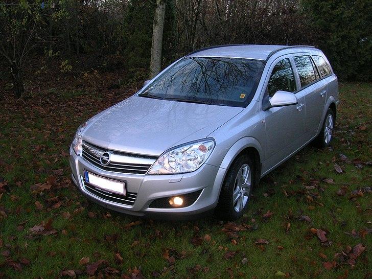 Opel Astra ecoFLEX Wagon billede 1