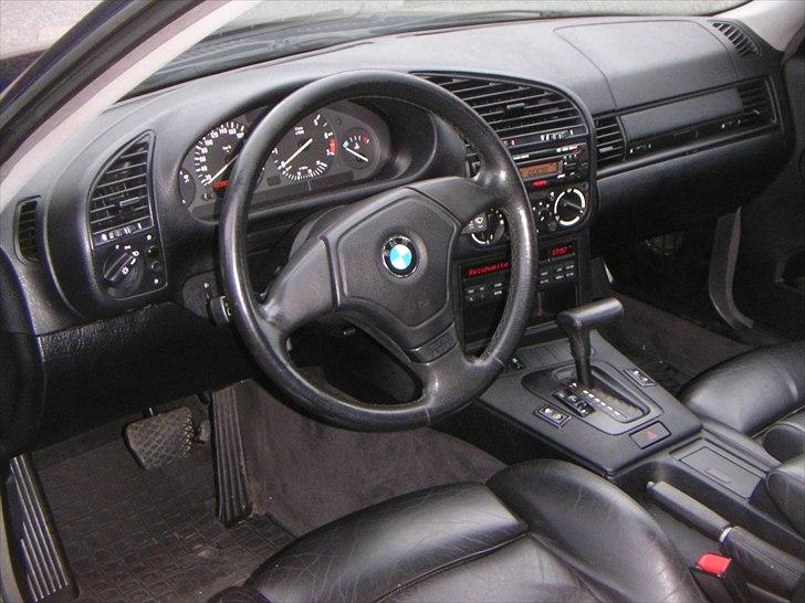 BMW 320i coupe billede 6