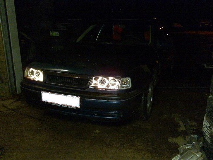 Opel Vectra 2.0 16v CDX billede 12