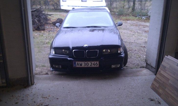 BMW 325i   solgt  billede 17
