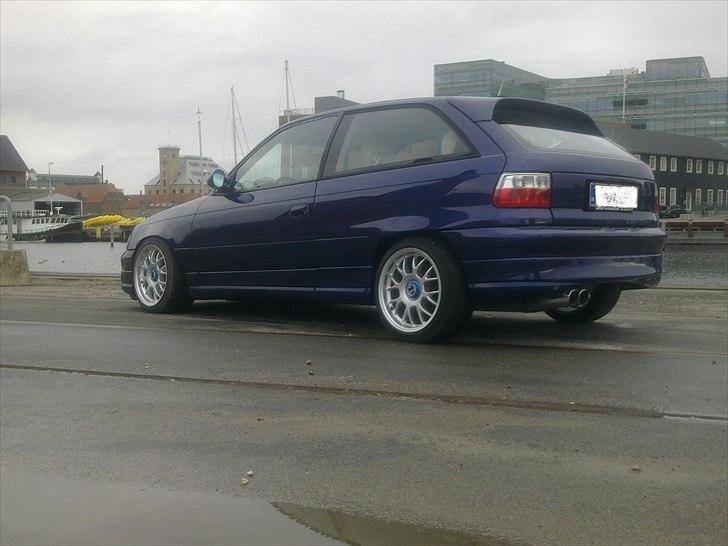 Opel astra gsi 16v ( DØD ) billede 1