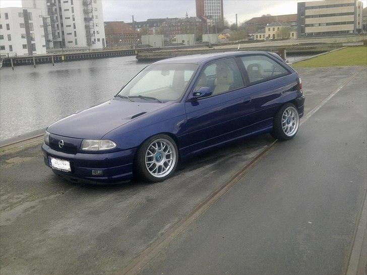 Opel astra gsi 16v ( DØD ) billede 3