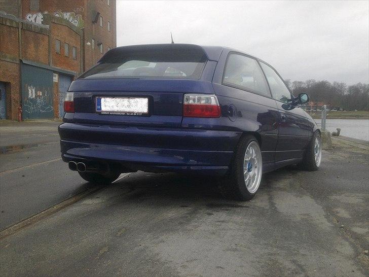 Opel astra gsi 16v ( DØD ) billede 4
