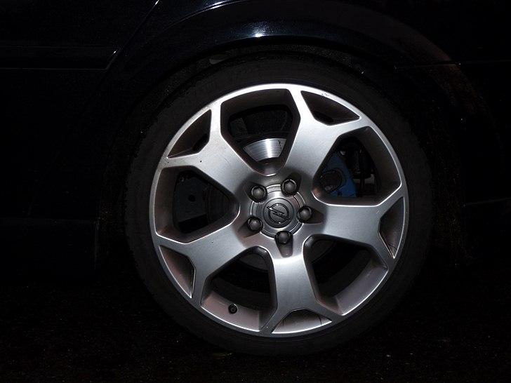 Opel Vectra OPC - SOLGT - Org. OPC fælge i 19" billede 3