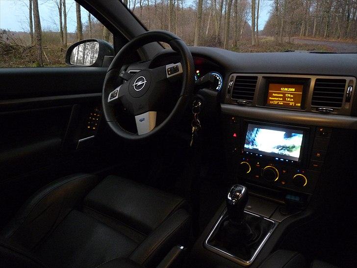 Opel Vectra OPC - SOLGT - Lidt underholdnin til turen? Er blevet ret glad for den Kenwood headunit billede 5