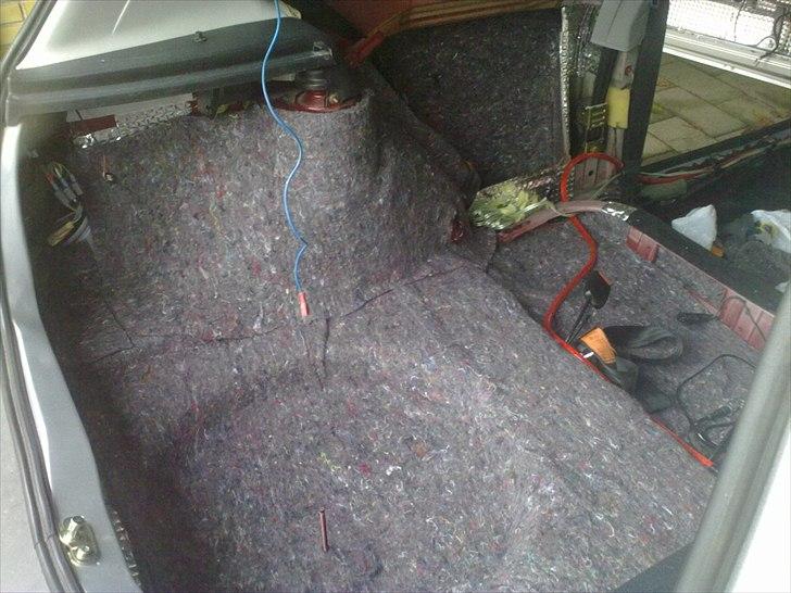 VW Golf 3 - godt med dæmperuld billede 16