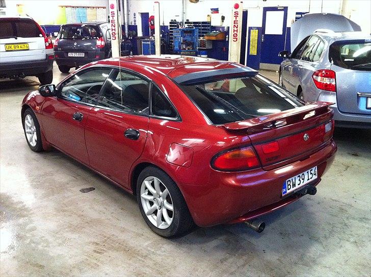 Mazda 323F 1.8 billede 4