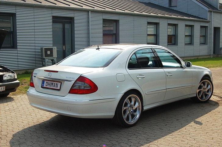 Mercedes Benz              E300 BlueTEC billede 4