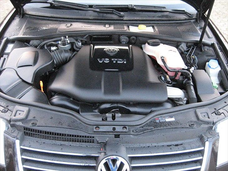 VW Passat 2,5 TDI Highline billede 9