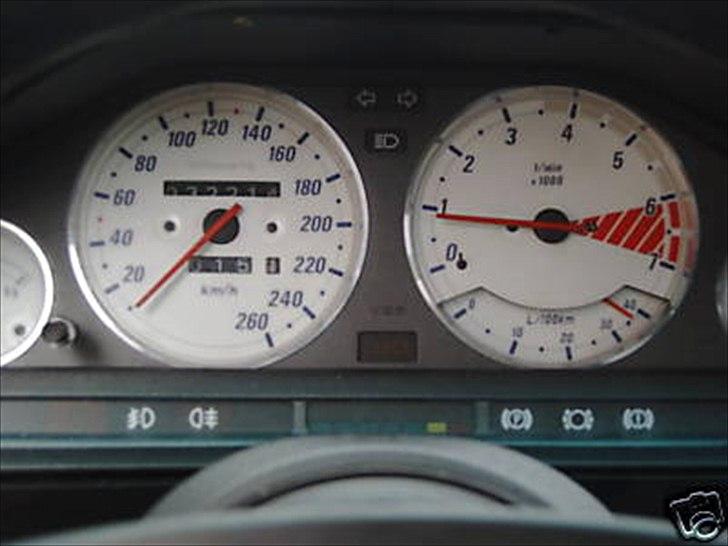 BMW E30 325 Cabriole billede 15