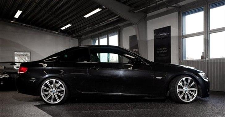 BMW 335 iA Coupe (SOLGT) billede 12