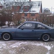 Opel manta b m2700 solgt