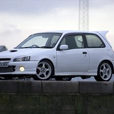 Toyota Starlet Glanza V