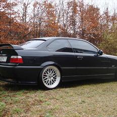 BMW E36 325i Coupe