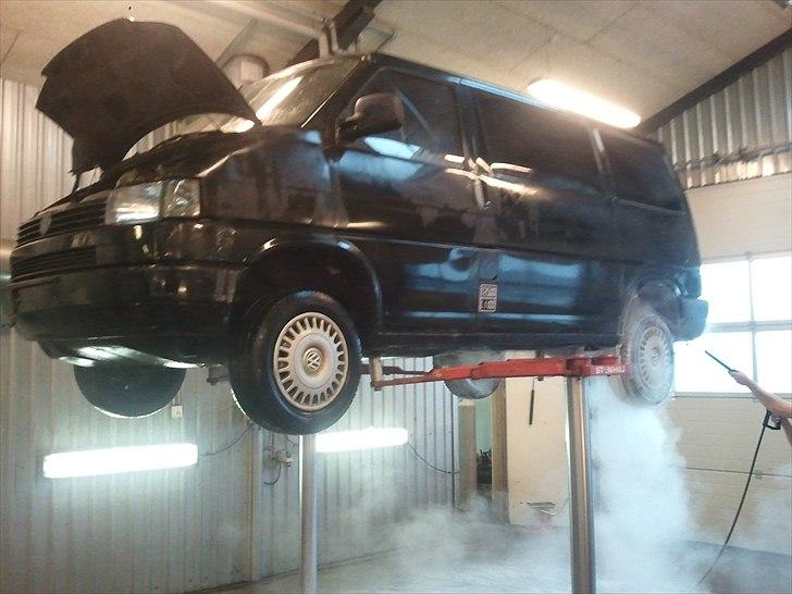 VW Transporter 2,4D [SOLGT] billede 10