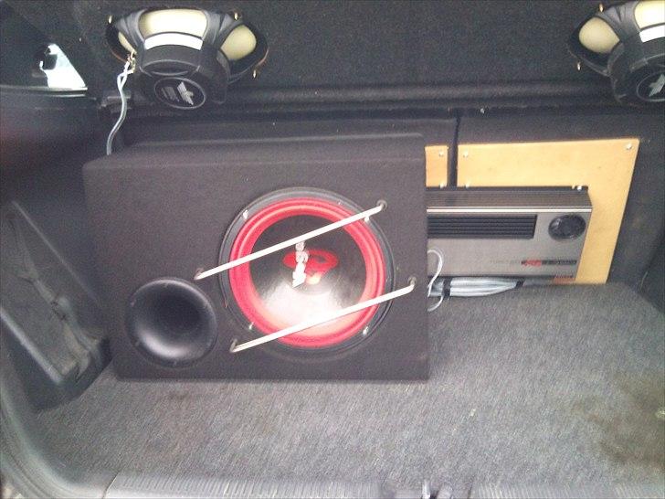 Toyota Corolla 1.6 GSI SOLGT billede 3