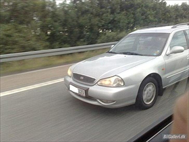 Kia Clarus billede 7