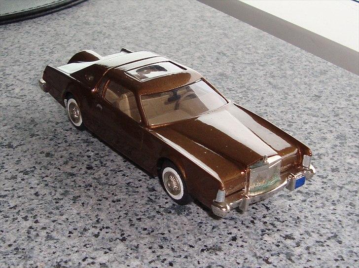 Lincoln Continental Mark IV - 1:43 som gave fra en amerikansk ven. :-) billede 14