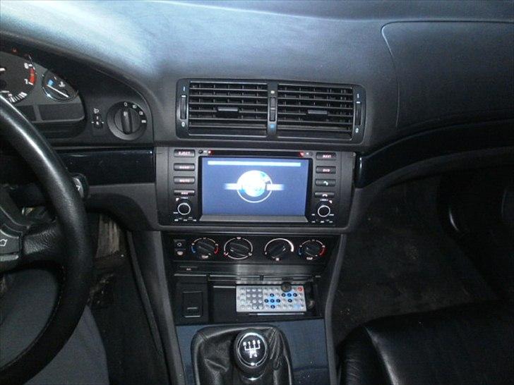 BMW E39 523I,SOLGT billede 5