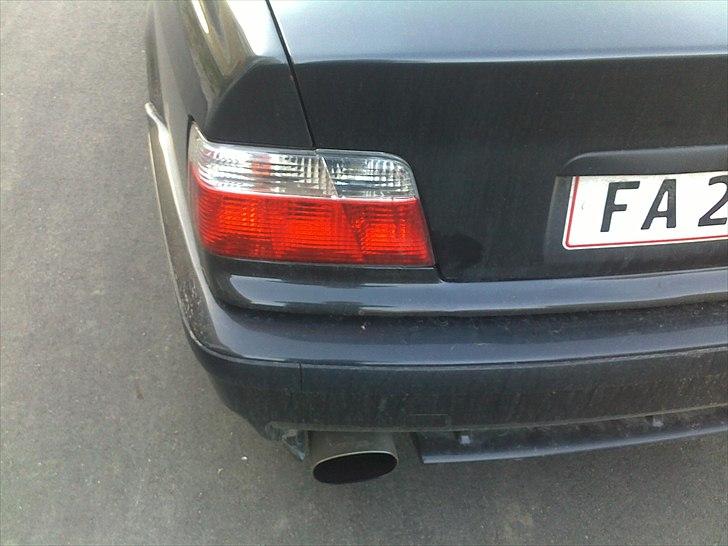 BMW e36 320i  "totalskadet" billede 6