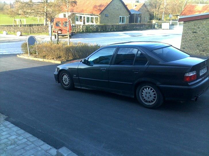 BMW e36 320i  "totalskadet" billede 14