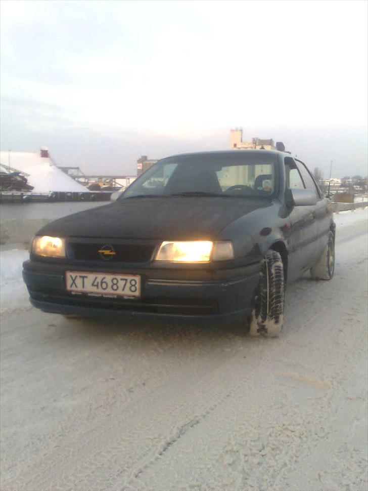 Opel vectra 1,6 GL  billede 14