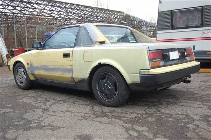 Toyota MR 2 - Mange ting det har været forsøgt på denne bil Hmmmm billede 3