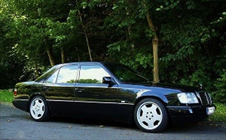 Mercedes Benz E300D w124 aut. billede 11