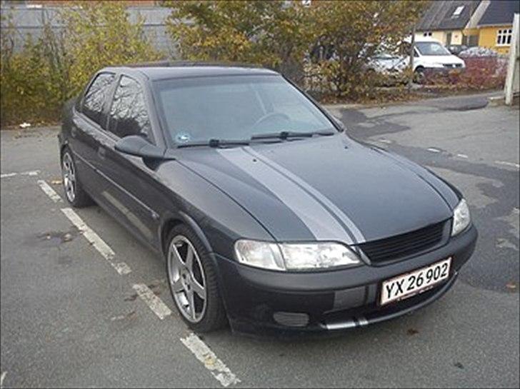 Opel Vectra B   billede 1