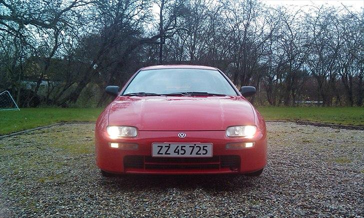 Mazda Mazda 323F Celebre billede 2