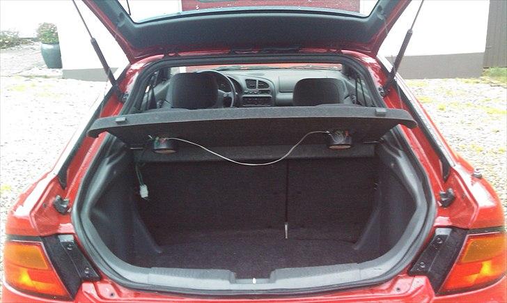 Mazda Mazda 323F Celebre billede 7