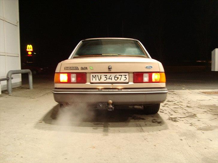 Ford sierra ghia "SOLGT" billede 1